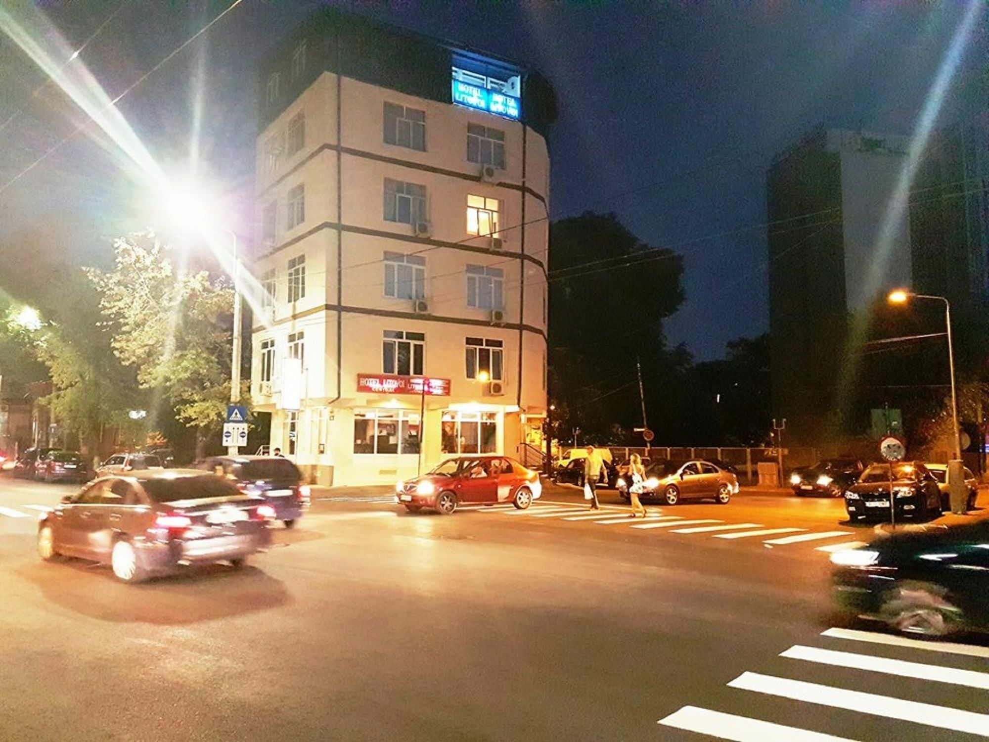 בוקרשט Hostel Litovoi מראה חיצוני תמונה